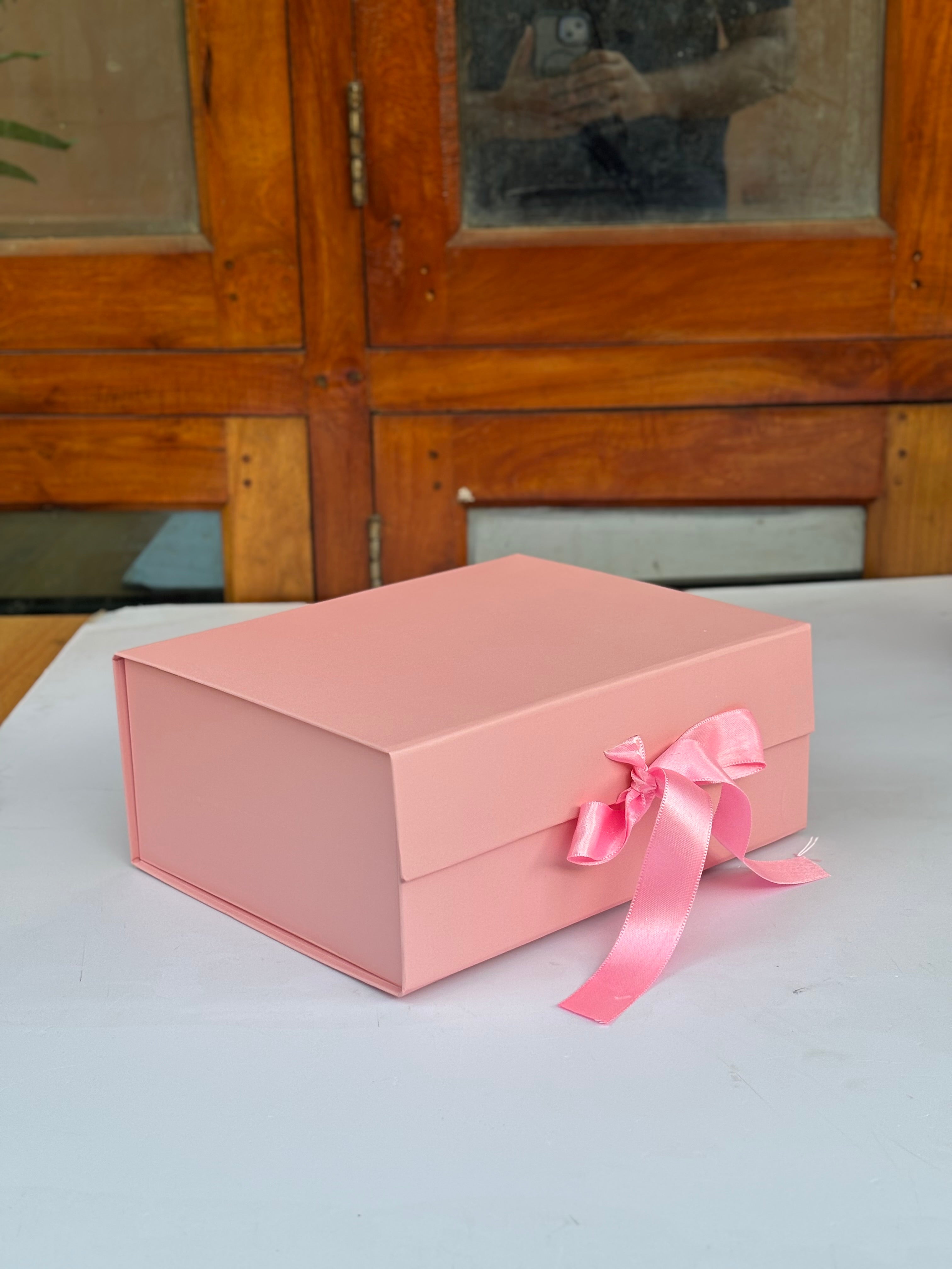 Ribbon Box 10" Pink