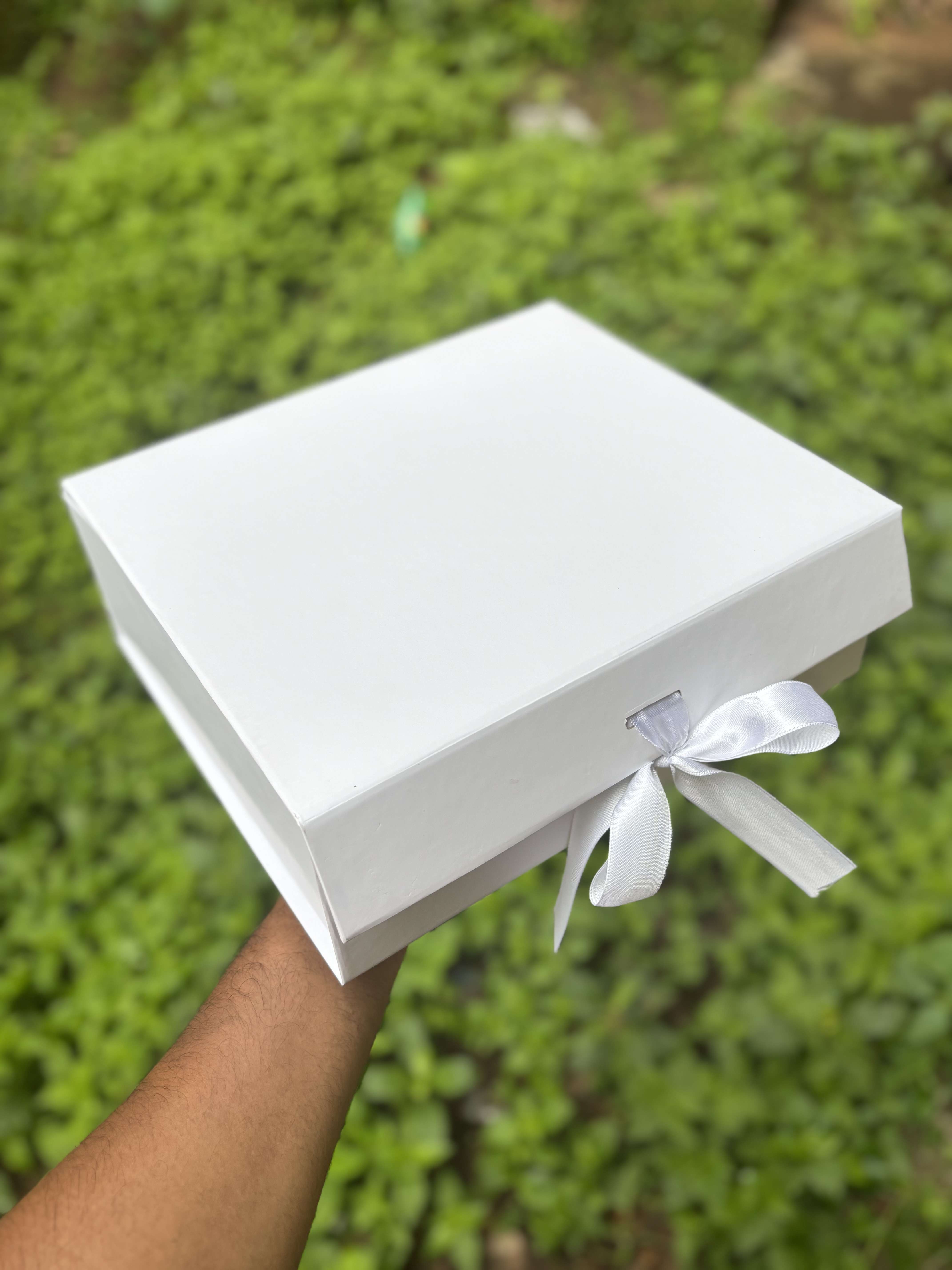 Ribbon Box (Plain) – 12x10x4 Inch ( LIMITED 0FFER STOCKS )