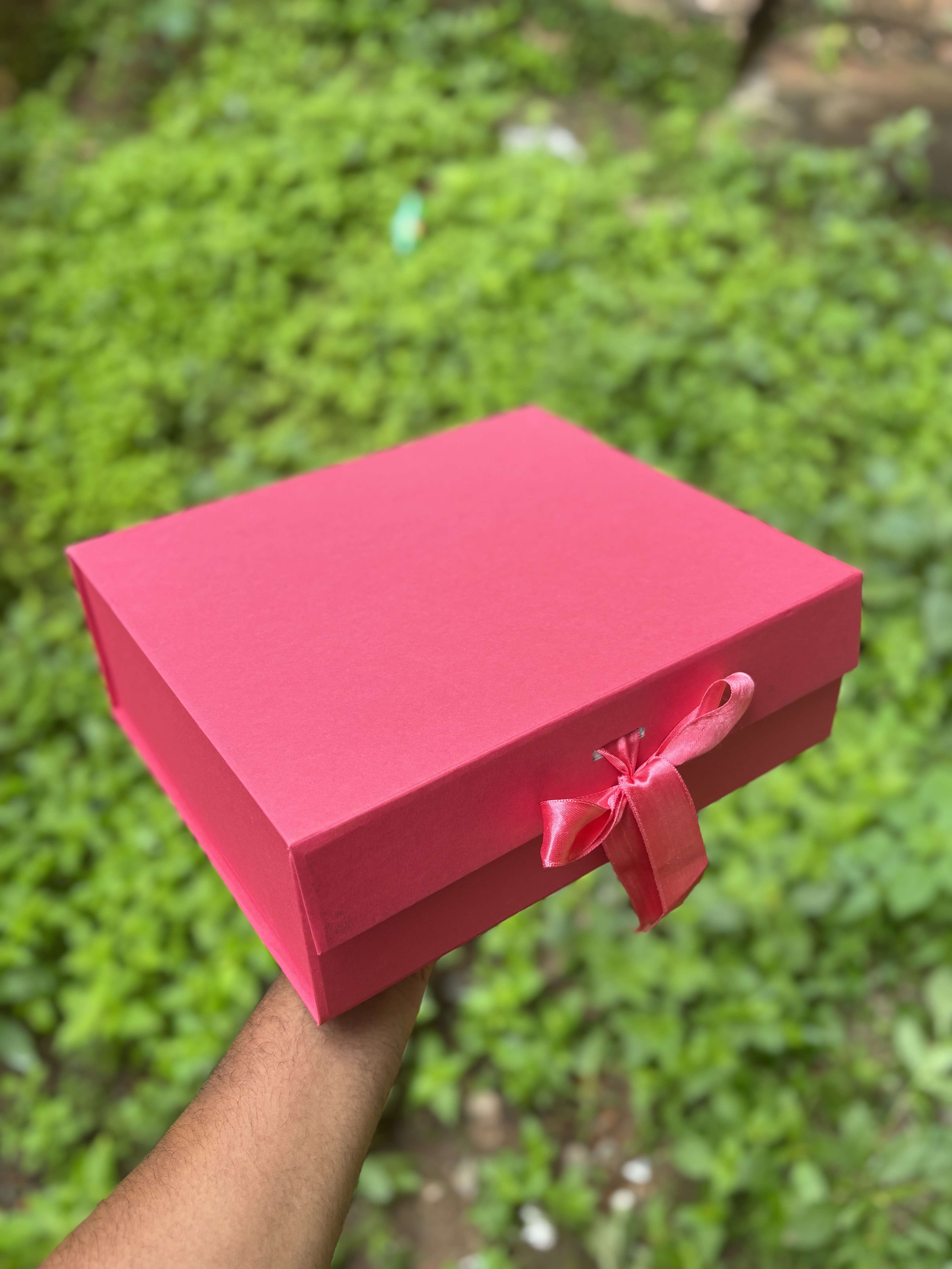 Ribbon Box (Plain) – 12x10x4 Inch ( LIMITED 0FFER STOCKS )