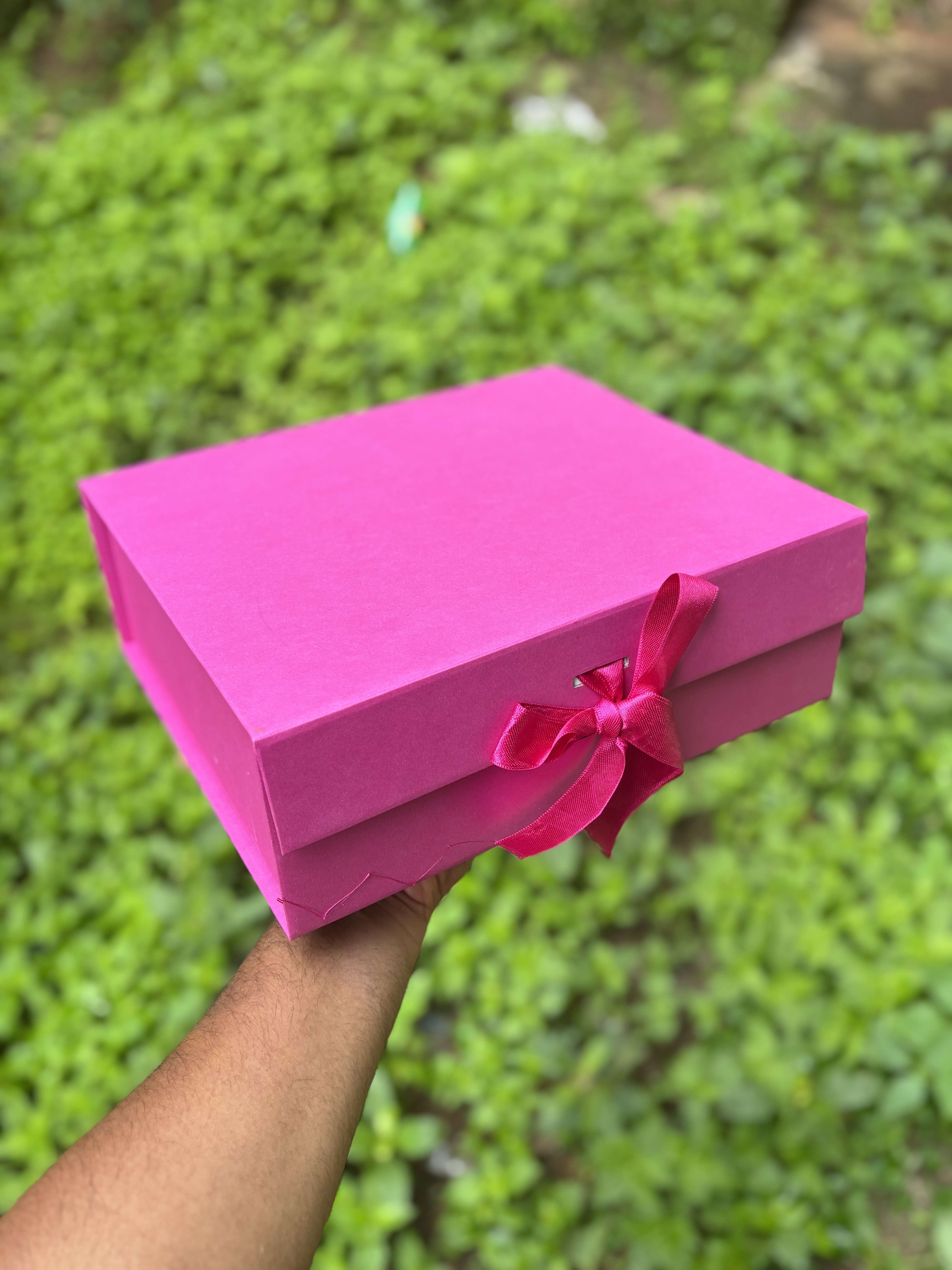 Ribbon Box (Plain) – 12x10x4 Inch ( LIMITED 0FFER STOCKS )