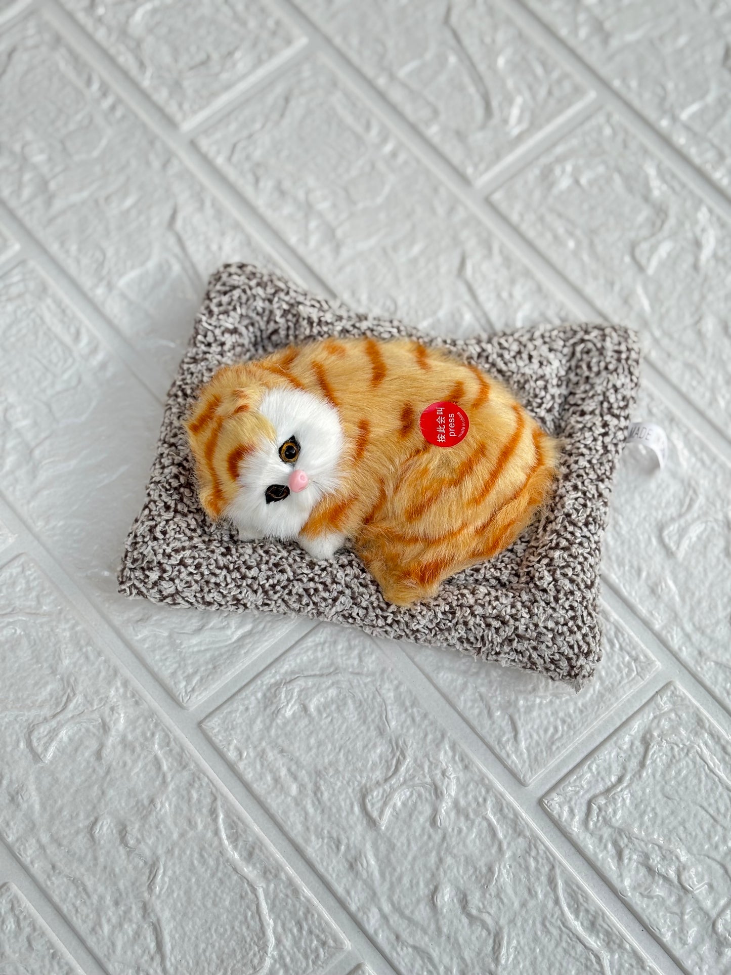 Sleeping Cat Plush Toy with Press Simulation