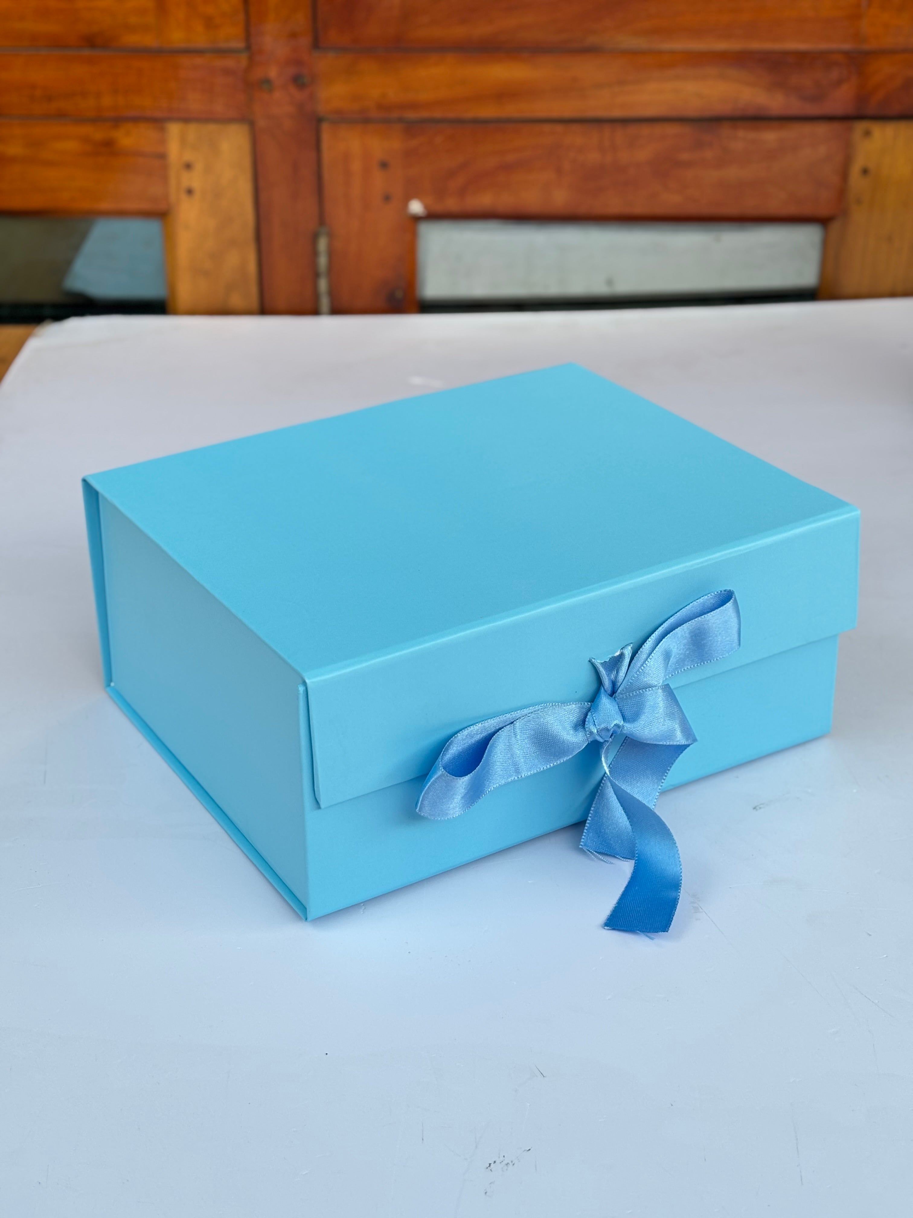 Ribbon Box 10" Sky blue