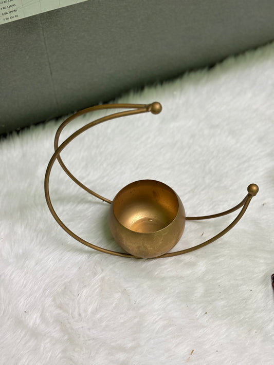 Half Moon Golden Flower Pot