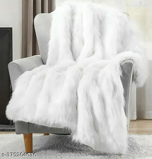 White Fur Cloth – Short Hair Faux Fur Fabric